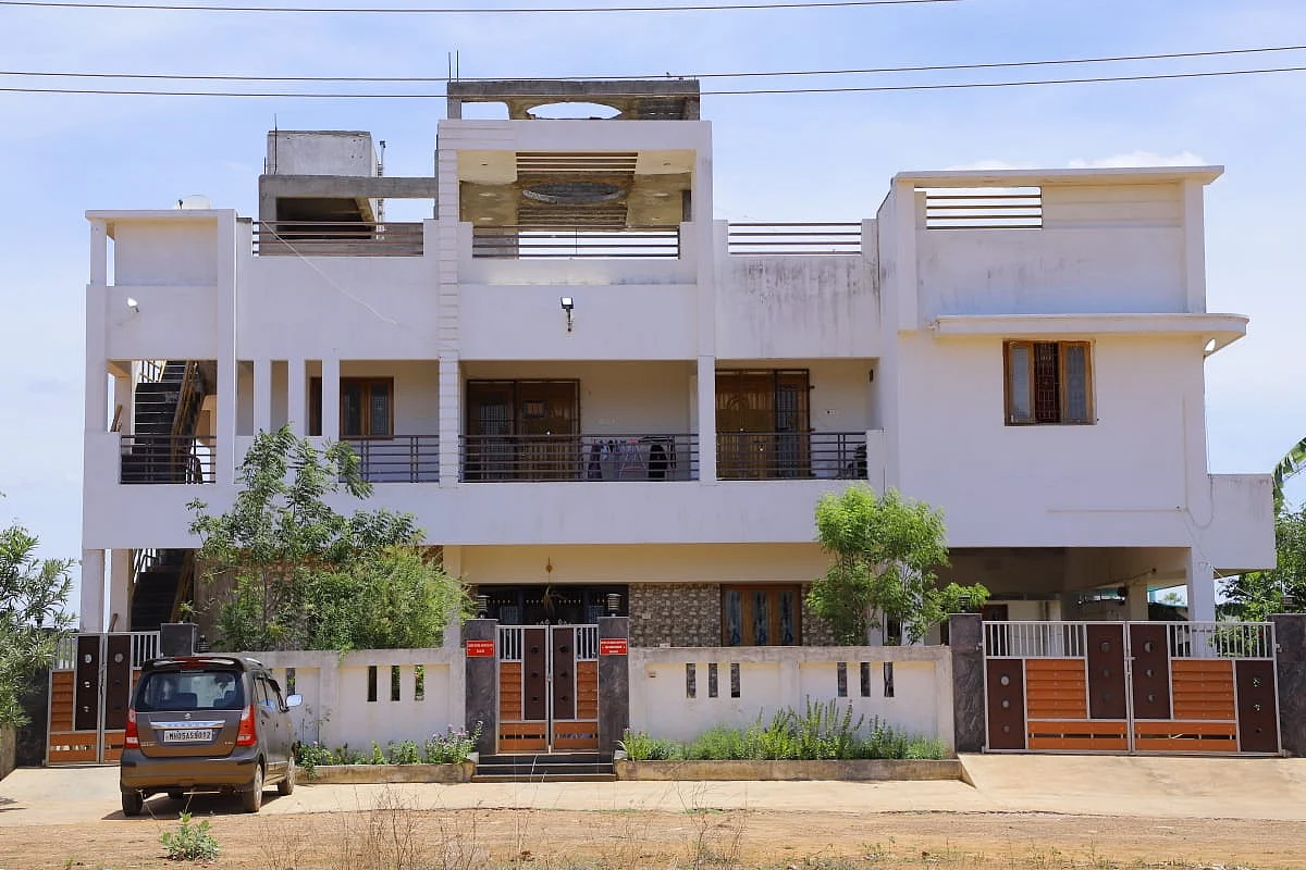 செந்தில்குமார் ராஜம் வீடு