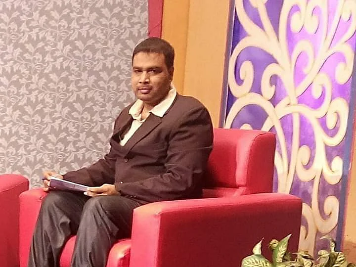 `மகனுக்கு நாப்கின் வாங்குற கொடுமை எந்தத் தாய்க்கும் வரக்கூடாது..!' - கலங்கும் தாயின் துயரம்
