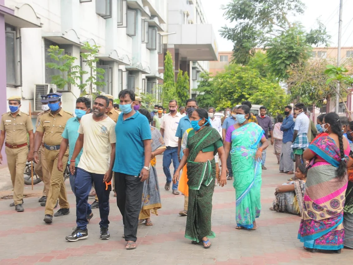 `எலும்பு முறிவு; அவசர சிகிச்சை வார்டு' -மதுரை அரசு மருத்துவமனை நோயாளிக்கு நேர்ந்த அதிகாலை பயங்கரம்