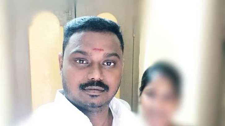 கொலை செய்யப்பட்ட கணேஷ்குமாருடன் சபரீதா