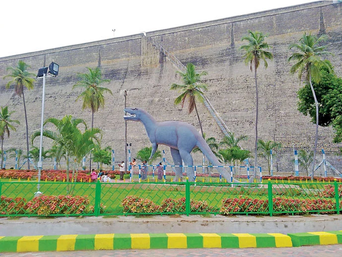 மேட்டூர் அணை மற்றும் பூங்கா