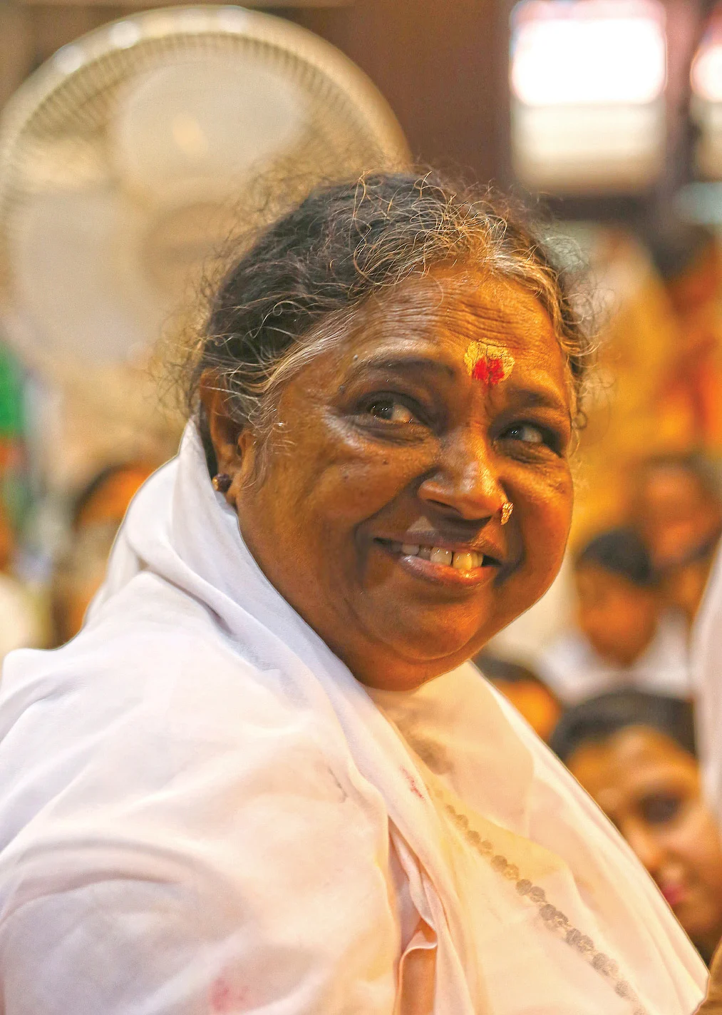 ஆறு மனமே ஆறு! - 2: ஸ்ரீமாதா அமிர்ந்தானந்தமயி