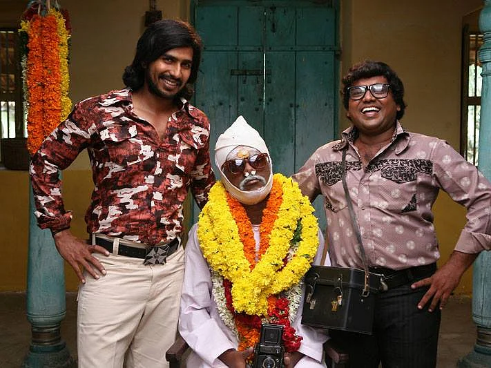 ``விக் வாங்க காசில்ல... அப்ப வந்த ஐடியாதான் படத்தின் டைட்டிலுக்கே காரணம்!'' #6YearsOfMundasupatti