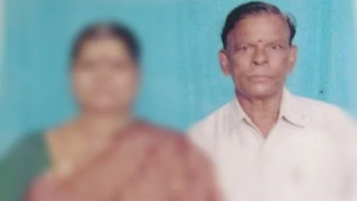 கணவர் ஜெகநாதனுடன் மனைவி சுலோச்சனா