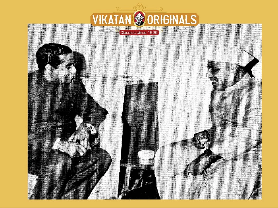 விகடன் நிருபருடன் பாதுகாப்பு அமைச்சர் Y.B சவான்