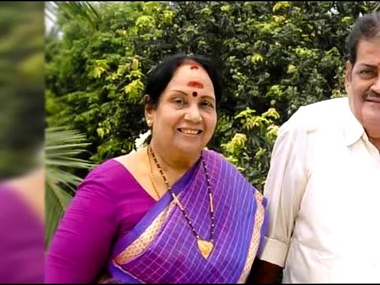 ``காதல் தோல்விக்கு இன்னைக்கும் அவரோட `எங்கிருந்தாலும் வாழ்க’தான்!" - கணவரை இழந்த எம்.என்.ராஜம்