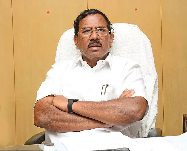 மாஃபா பாண்டியராஜன்