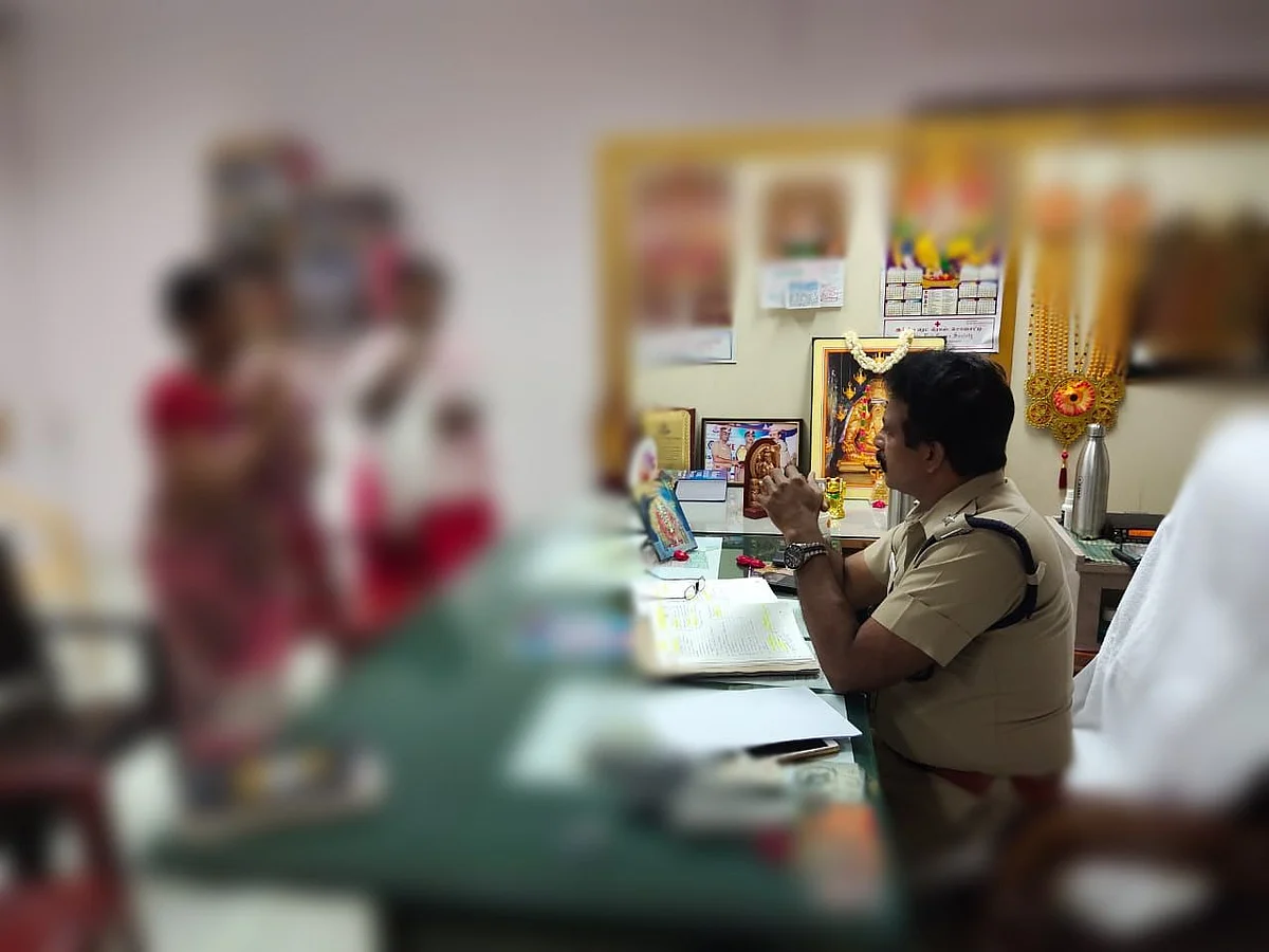 பாதிக்கப்பட்ட பெண்களிடம் விசாரணை