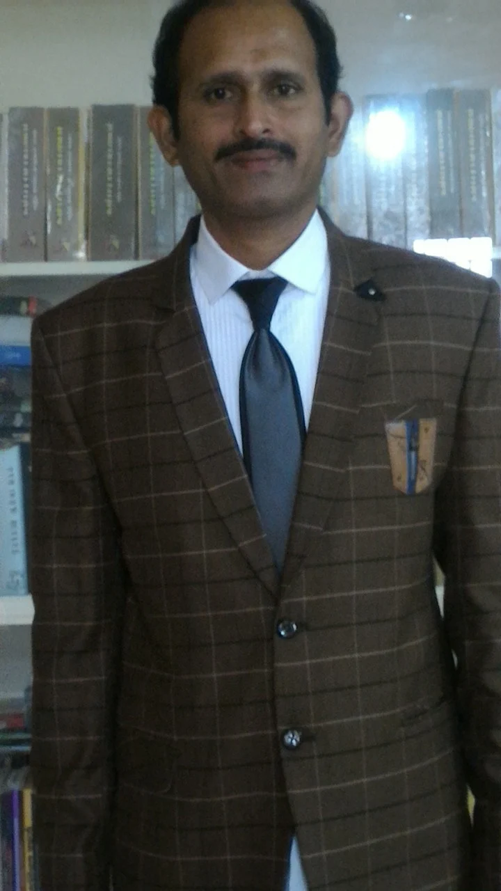 முனைவர். இரா.சந்திரசேகரன்