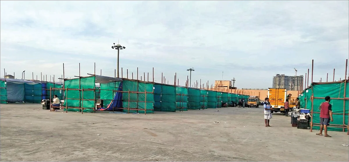 வெறிச்சோடியுள்ள மாதவரம்
மொட்டைமாடிக் கடைகள்...