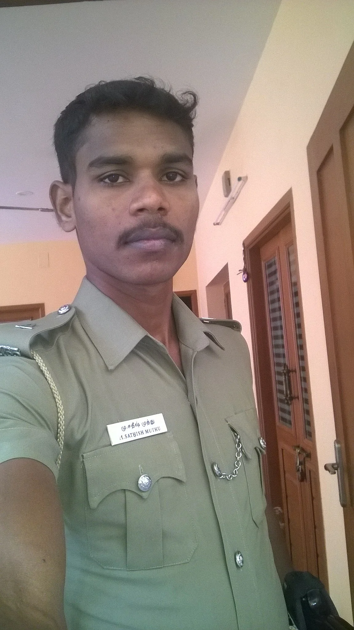 காவலர் சதீஷ் முத்து