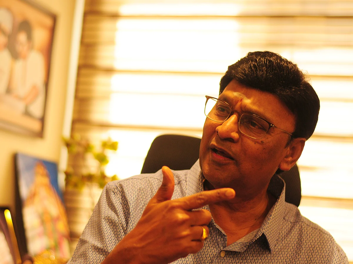 "ஒரே ஒரு சின்ன வார்த்தை... என்னையும் இளையராஜாவையும் பிரிச்சிடுச்சு!" - கே.பாக்யராஜ்