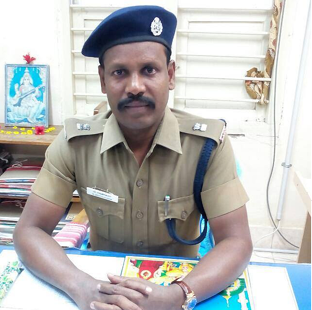 கண்காணிப்பாளர் செந்தில்குமார்