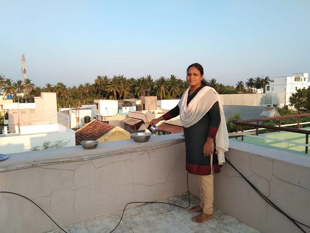 தண்ணீர் வைக்கும் வனிதா