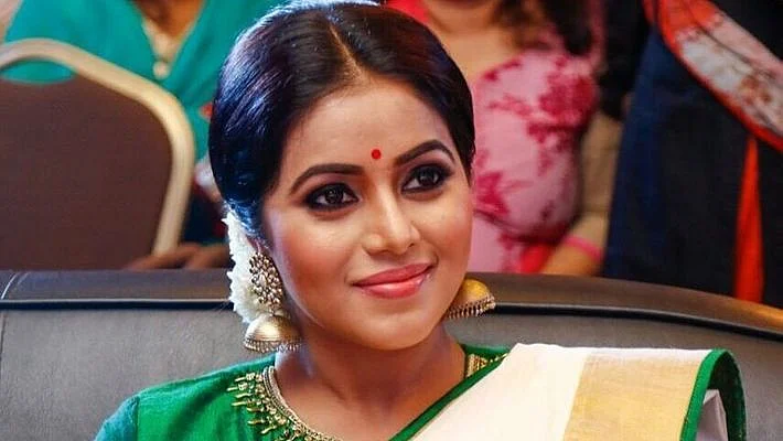 நடிகை பூர்ணா