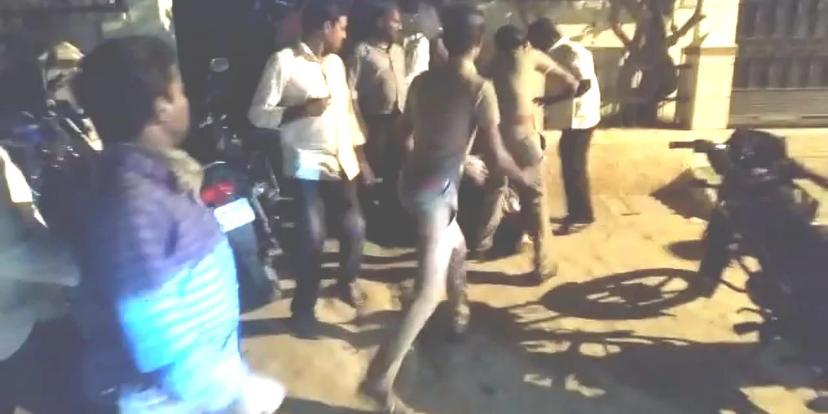 இளம்பெண்ணைத் தாக்கும் பிரமுகர்கள்