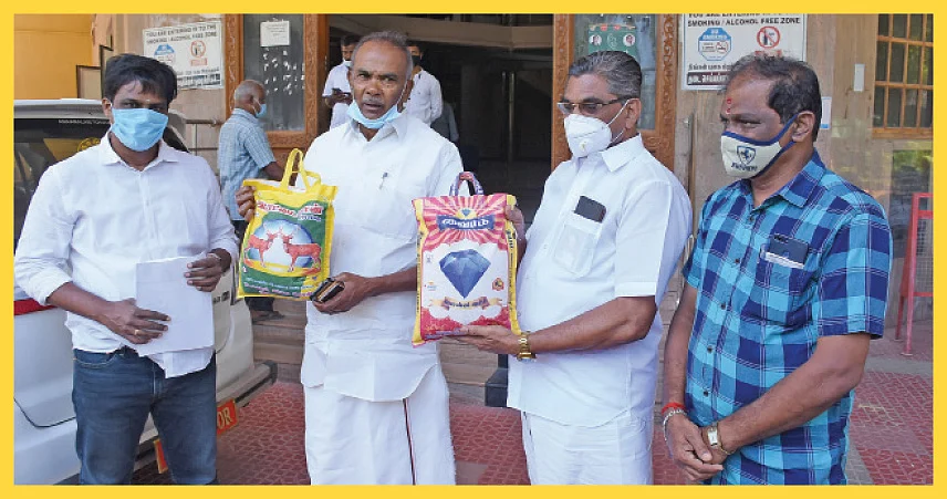 கலெக்டரிடம் புகார் கொடுக்க வந்த அப்பாவு...