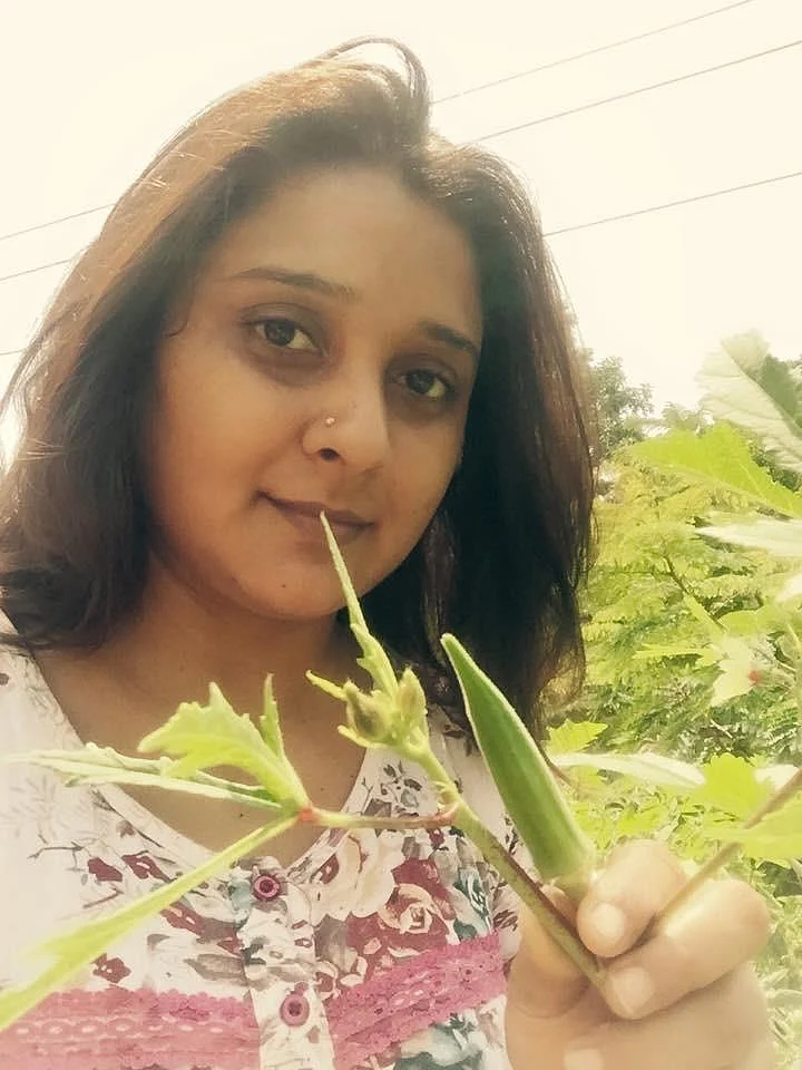மாடித்தோட்டத்தில் மாளவிகா