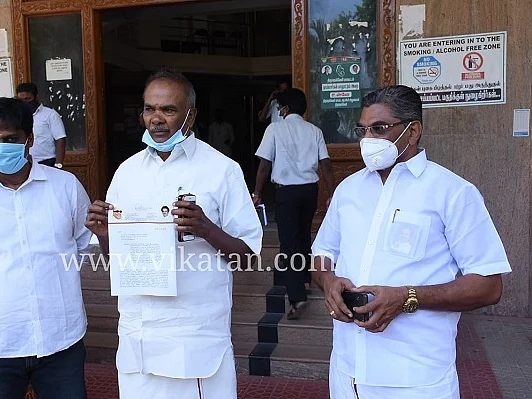 `ரேஷன் அரிசியைத் திருடி கொரோனா நிவாரணம்!’ - நெல்லை அ.தி.மு.க-வினர் மீது அப்பாவு புகார்