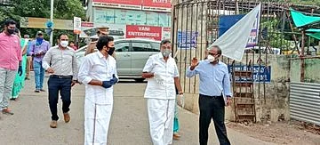 ஆய்வுப் பணிகளில் அமைச்சர்
