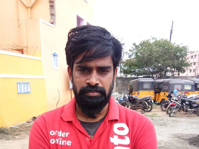 நான்கரைக் கிலோ சிக்கன் கேட்ட கஸ்டமர்; டோர் டெலிவரி! -சிக்கிய டிராவல்ஸ் அதிபர்