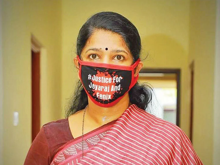 கனிமொழி