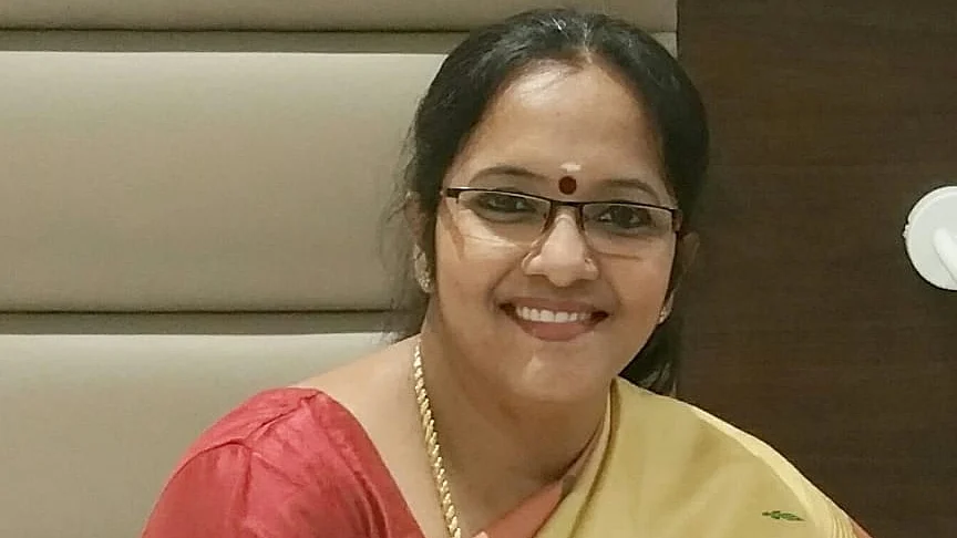 சியாமளா ரமேஷ் பாபு