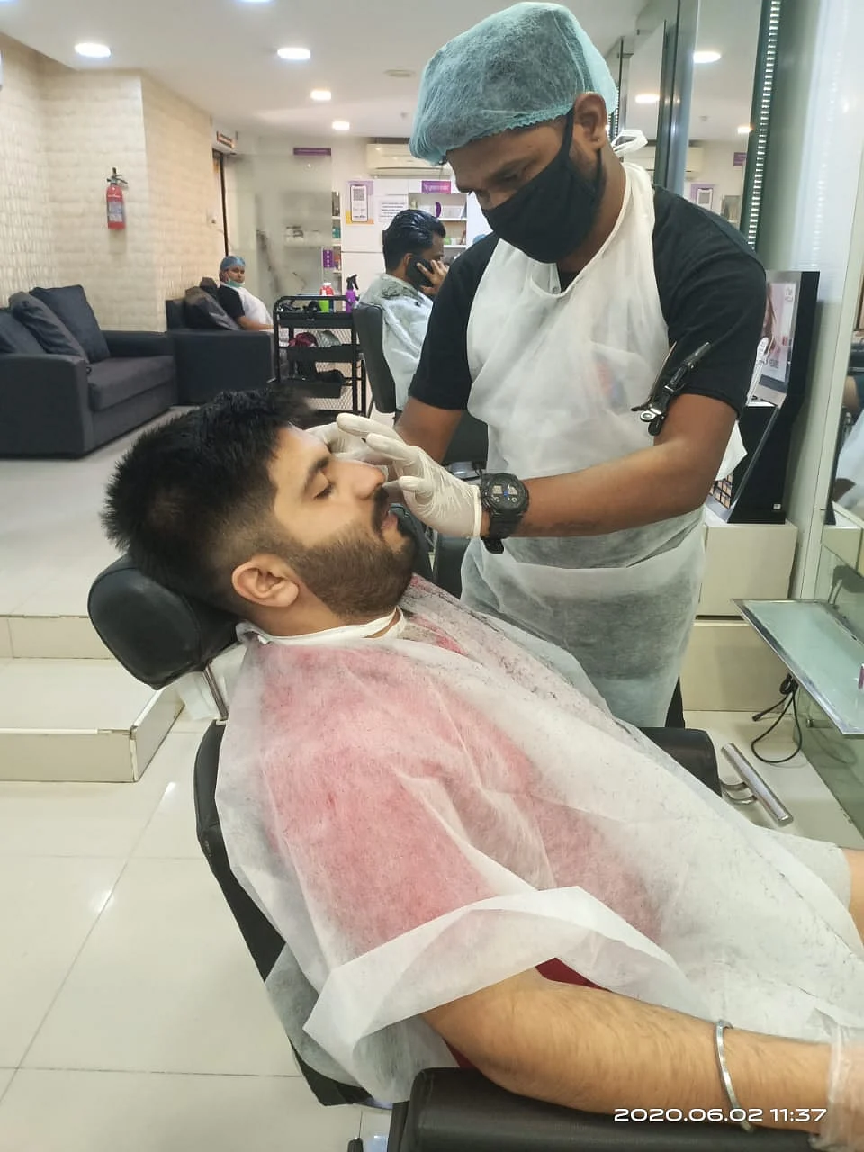 Saloon #LiveWithCoronaGuide