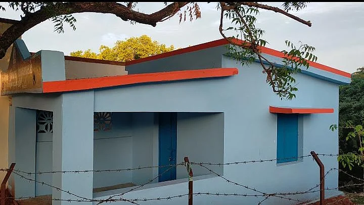 புதுப்பிக்கப்பட்ட வி.ஏ.ஓ அலுவலகம்