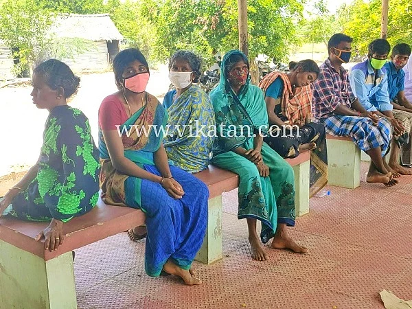 உடலை பெறக் காத்திருந்த உறவினர்கள்