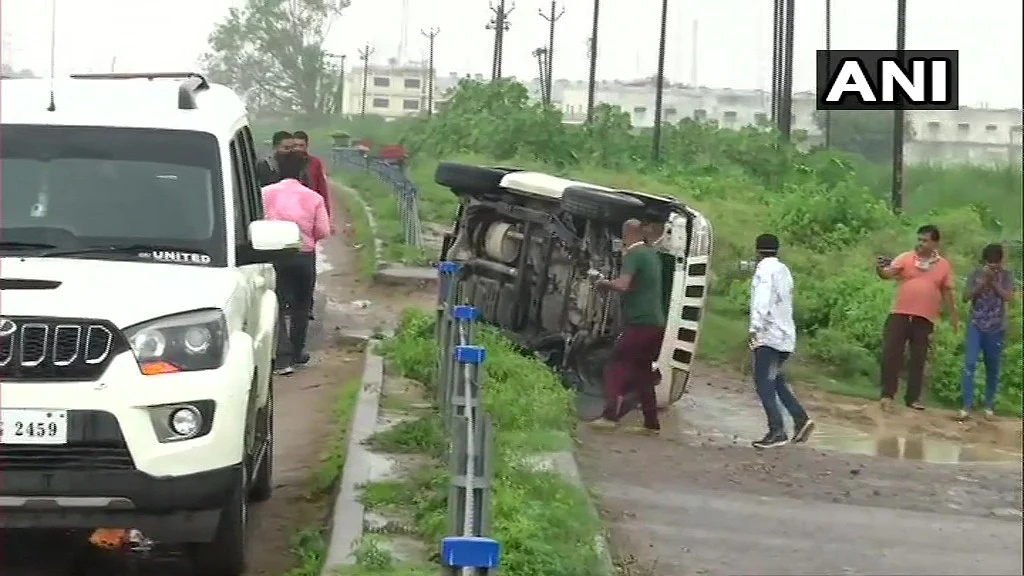 விபத்துக்குள்ளான வாகனம்