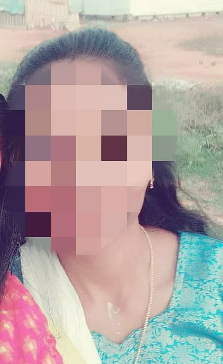 மாணவி