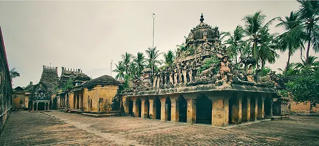 மன்மதனை எரித்த குறுக்கை வீரட்டானர்!