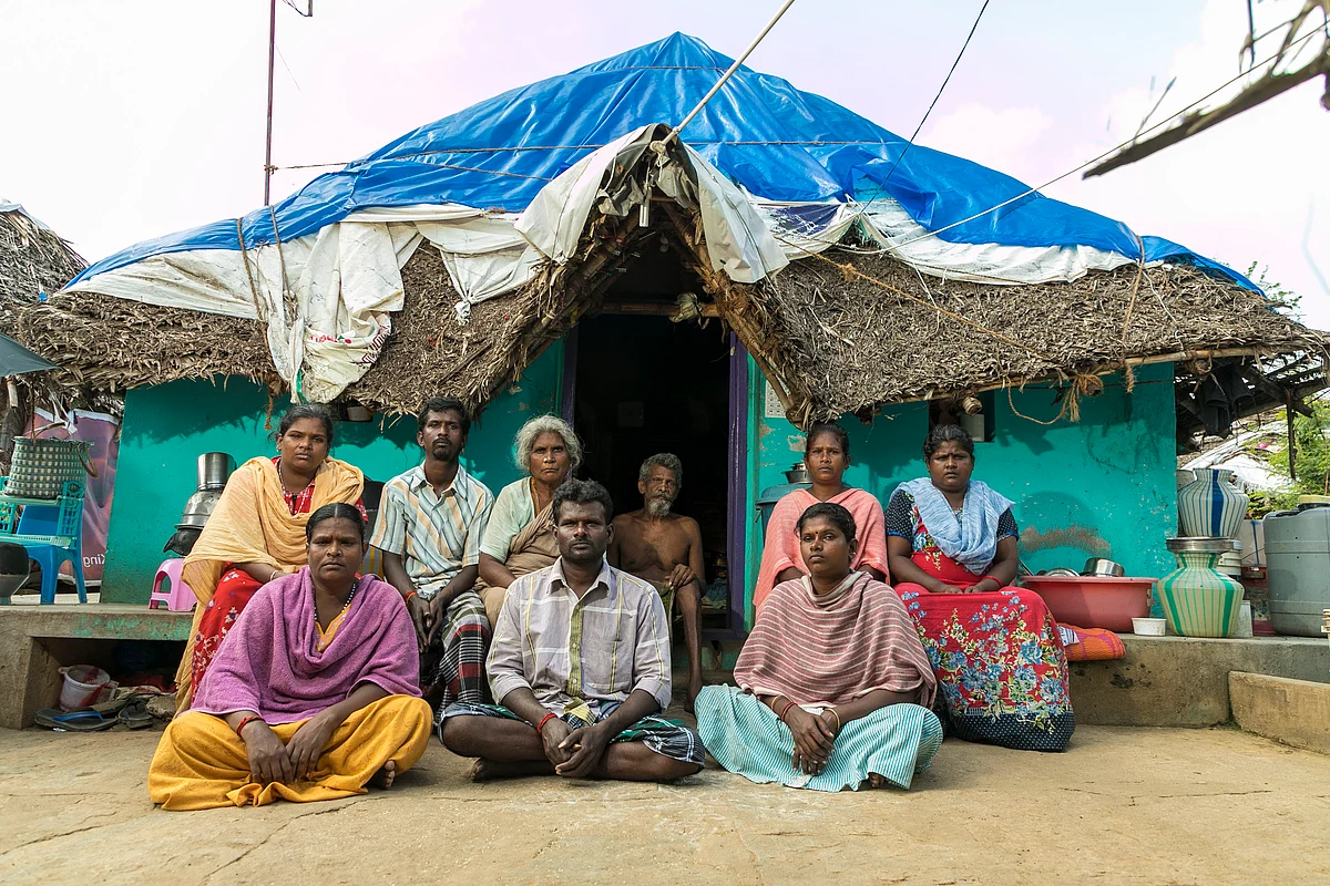 மாற்றுத்திறனாளிகள் குடும்பம்