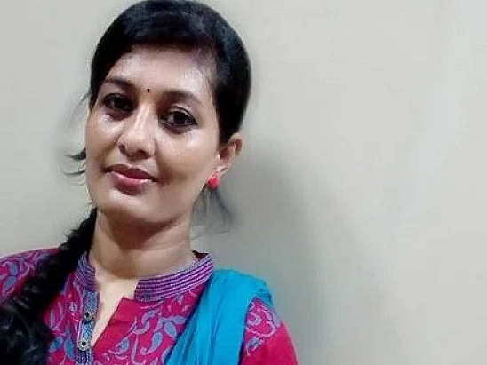 ``யூனிஃபார்ம்ல வீடியோ போட்ட நான் தீவிரவாதின்னா, சாத்தான்குளம் போலீஸ் யார்?'' - நடிகை நிலானி