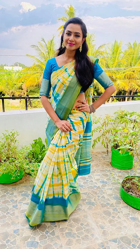 ஜனனி