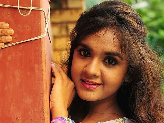 ``இந்த டிவி சீரியலால் என் வாழ்க்கையே வீணாப் போயிடும்போல!'' - `அழகு’ சஹானா