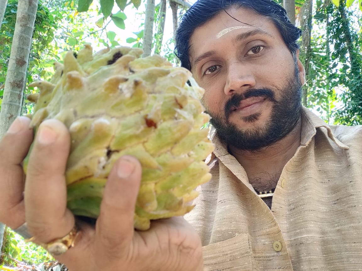தோட்டத்தில் ஹரி முரளீதரன்