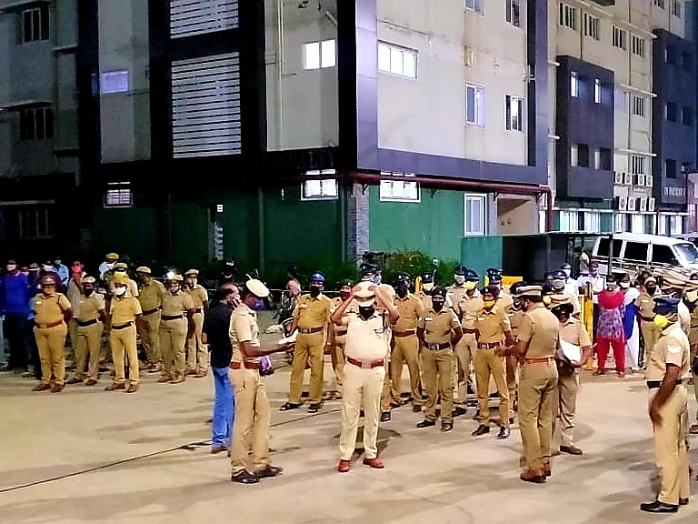 புதுக்கோட்டை: தப்பிய கைதி; ட்ரோன் மூலம் தேடிய காவல்துறை! - முடிவுக்கு வந்த 14 மணிநேர பதற்றம்