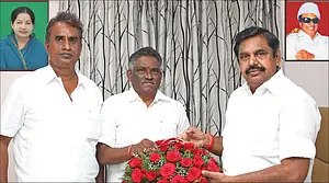 வேலுமணி, அம்மன் அர்ச்சுனன், பழனிசாமி