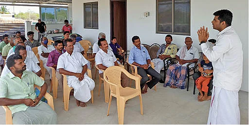 விவசாயிகளுடன் கலந்துரையாடல்