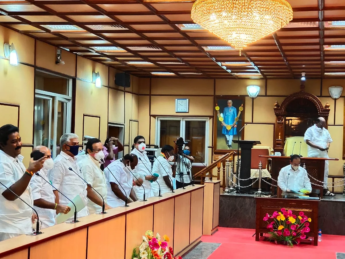 புதுச்சேரி சட்டப்பேரவையில் முதல்வர் நாராயணசாமி