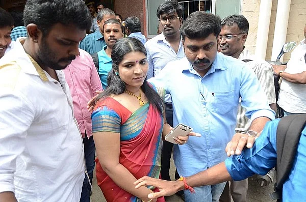 சரிதா நாயர் வழக்கு விசாரணைக்கு வந்தபோது