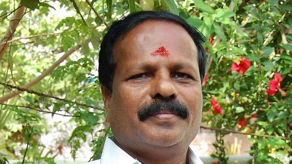 அ.தி.மு.க முன்னாள் எம்.எல்.ஏ நாஞ்சில் முருகேசன்