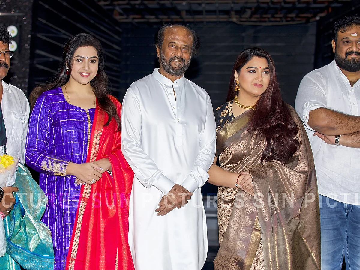 ``இனி சினிமாவில் நடிப்பேனா எனத் தெரியாது!" - `அண்ணாத்த' சம்பளத்தை திருப்பிக் கொடுத்தாரா ரஜினி?!