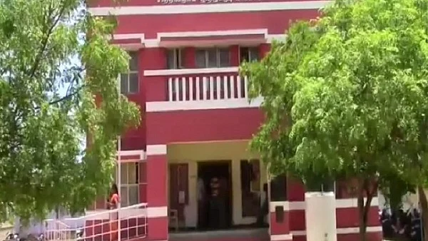 சாத்தான்குளம் காவல் நிலையம்