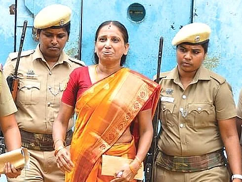 வேலூர்: வம்பிழுத்த சிறைவாசி; கண்டித்த ஜெயிலர்! - தற்கொலைக்கு முயன்ற நளினி?