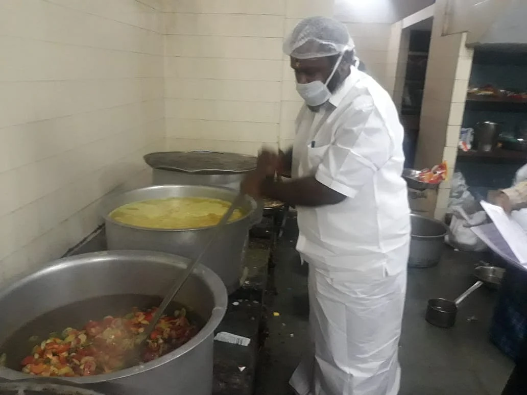 அமைச்சர் ஆர்.பி.உதயகுமார்