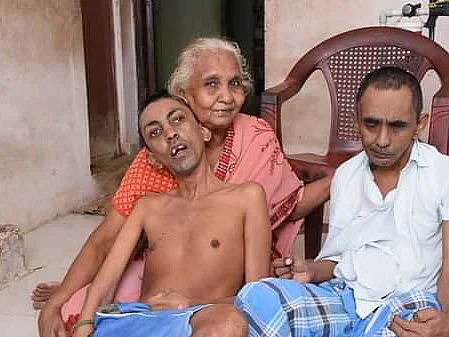 தூத்துக்குடி:`இந்த தையல் மிஷினால மகன்களை கவனிச்சுக்குவேன்!’ - நெகிழ்ந்த நம்பி நாச்சியார்