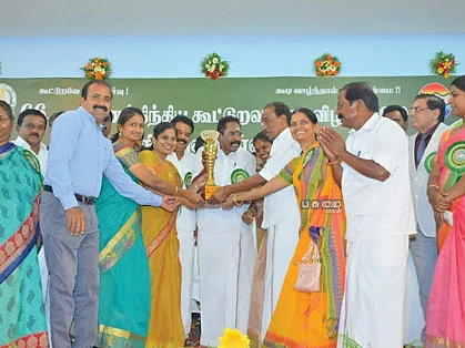 விருதுகள் வாங்கிக் குவிக்கும் விவசாய சேவா சங்கம் டியூகாஸ்!